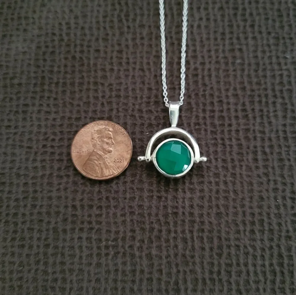 Shivam Rotating Disc💿 Pendant Necklace - NWT